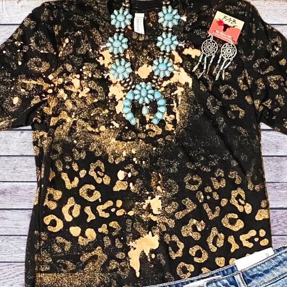 PLAIN BLACK BLEACHED LEOPARD Dye Tee - Picture 6 of 6